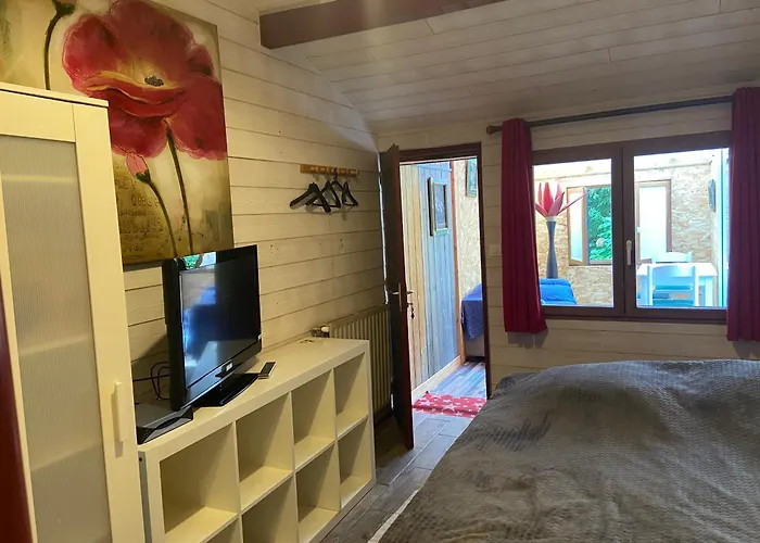 Проживание в семье Independant Au Calme A Биарриц