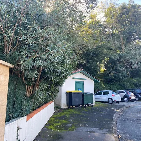 Indépendant Au Calme à Quarto em Acomodações Particulares