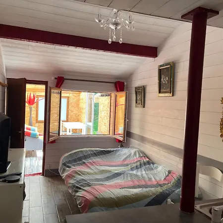 Independant Au Calme A Privat bolig *